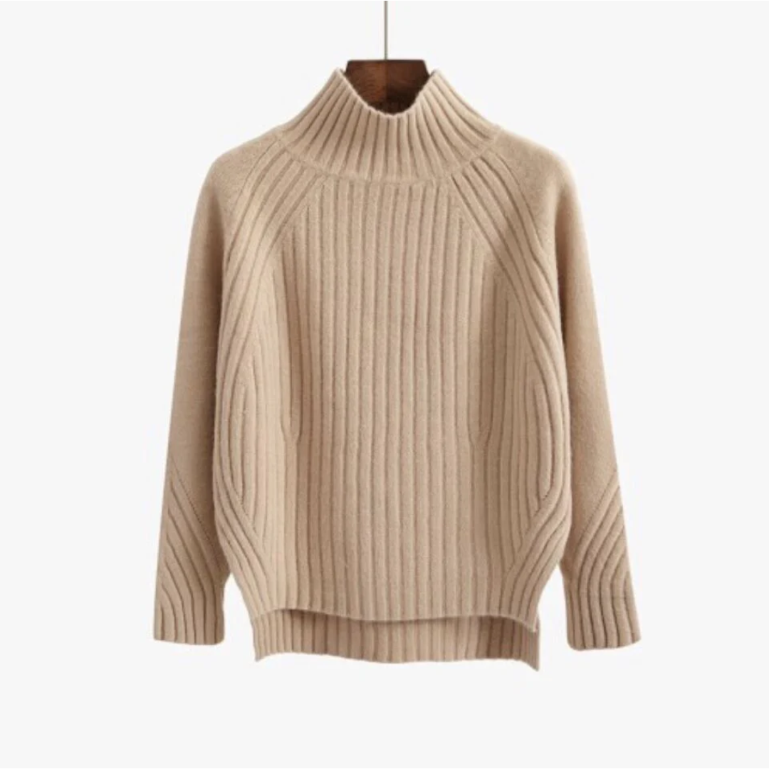 Charm | Women's Pullover with Classic Elegance