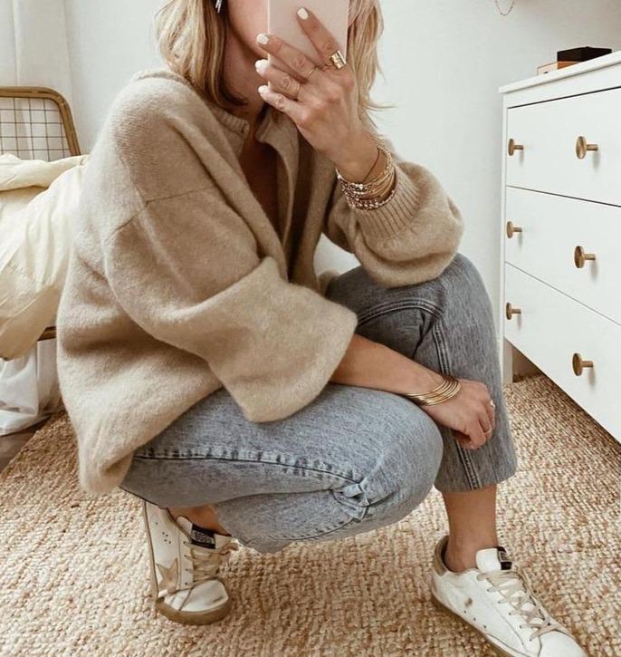 Women's Loose-Fit Button-Up Knit Cardigan with Dropped Shoulders