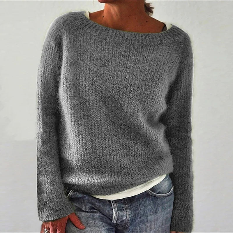 Women's Oversized Knit Jumper with Long Sleeves