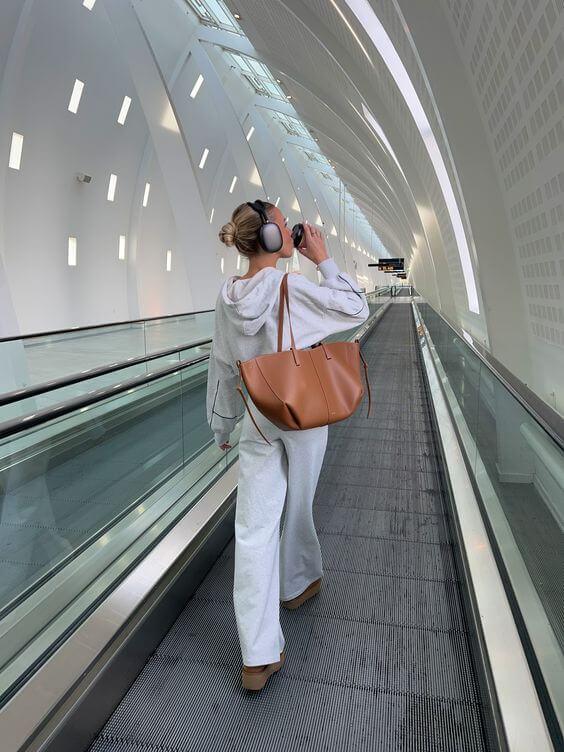 Vintage-Inspired Women's Tote Bag with Durable Top Handles