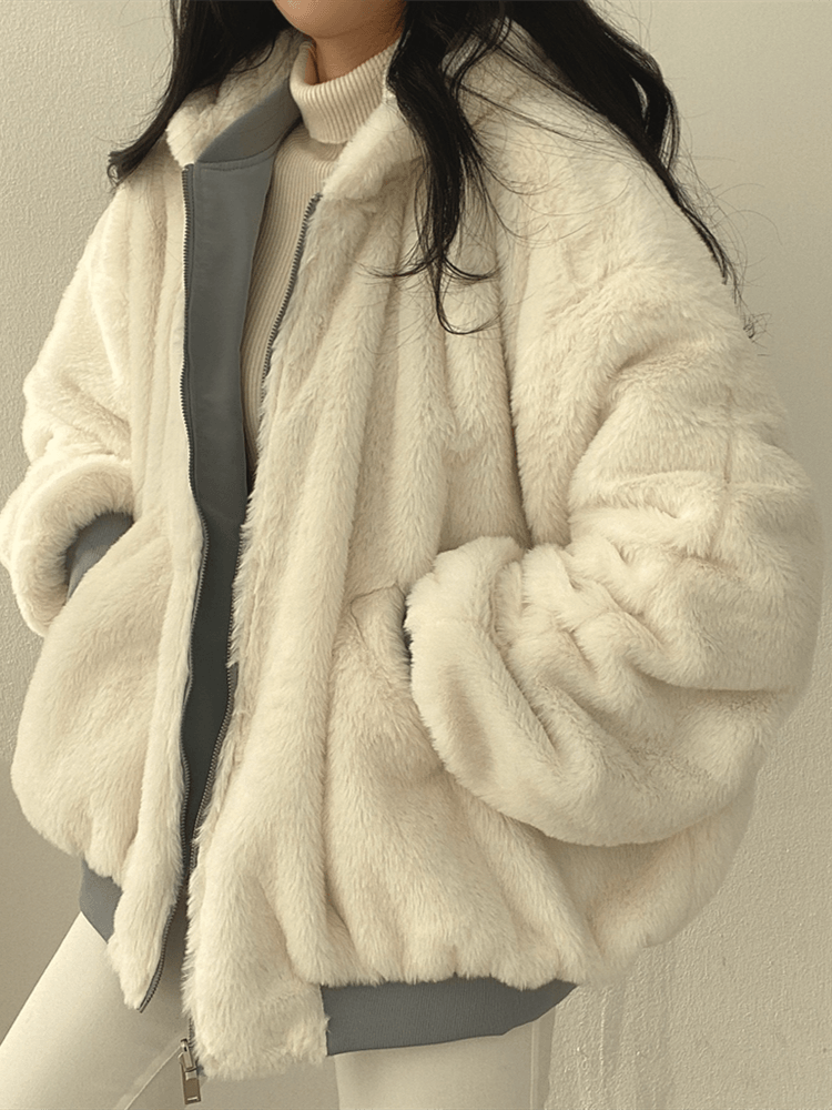 Women's Cozy Oversized Winter Coat with Soft Lining and Zipper Closure
