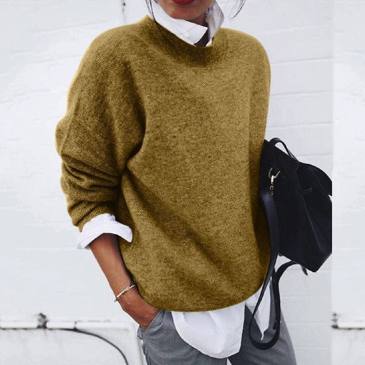 Relaxed Fit Women's Knit Jumper with Soft Fabric and Round Neck
