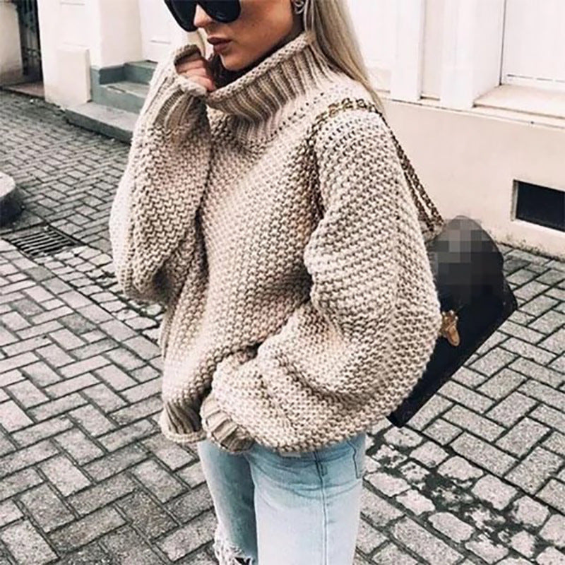 Women's Chunky Knit Turtleneck Sweater in Oversized Fit