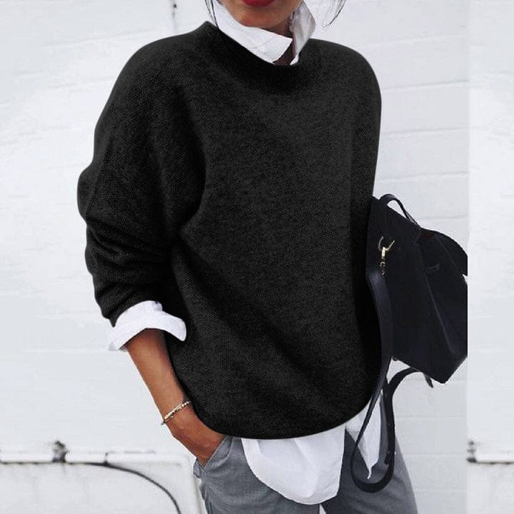 Relaxed Fit Women's Knit Jumper with Soft Fabric and Round Neck