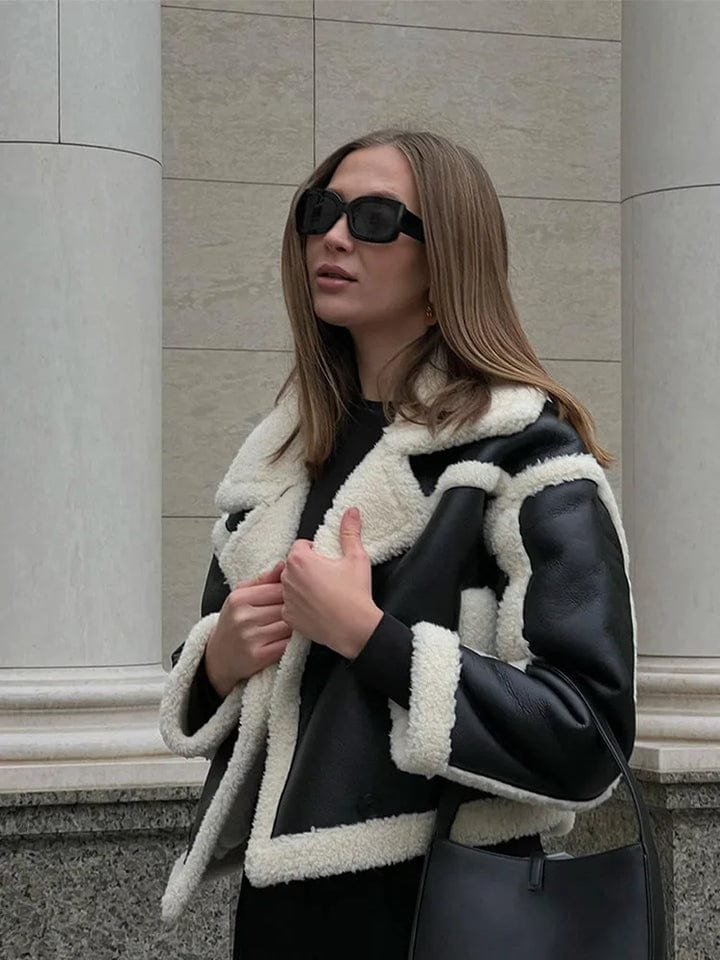 Women's Oversized Short Winter Jacket Featuring Contrast Trim