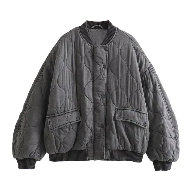 Women's Oversized Quilted Bomber Jacket Featuring Snap Buttons and Pockets
