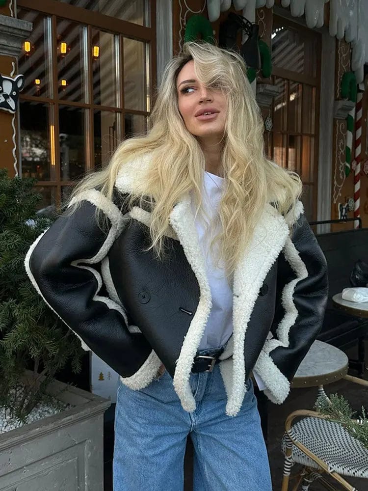 Women's Oversized Short Winter Jacket Featuring Contrast Trim