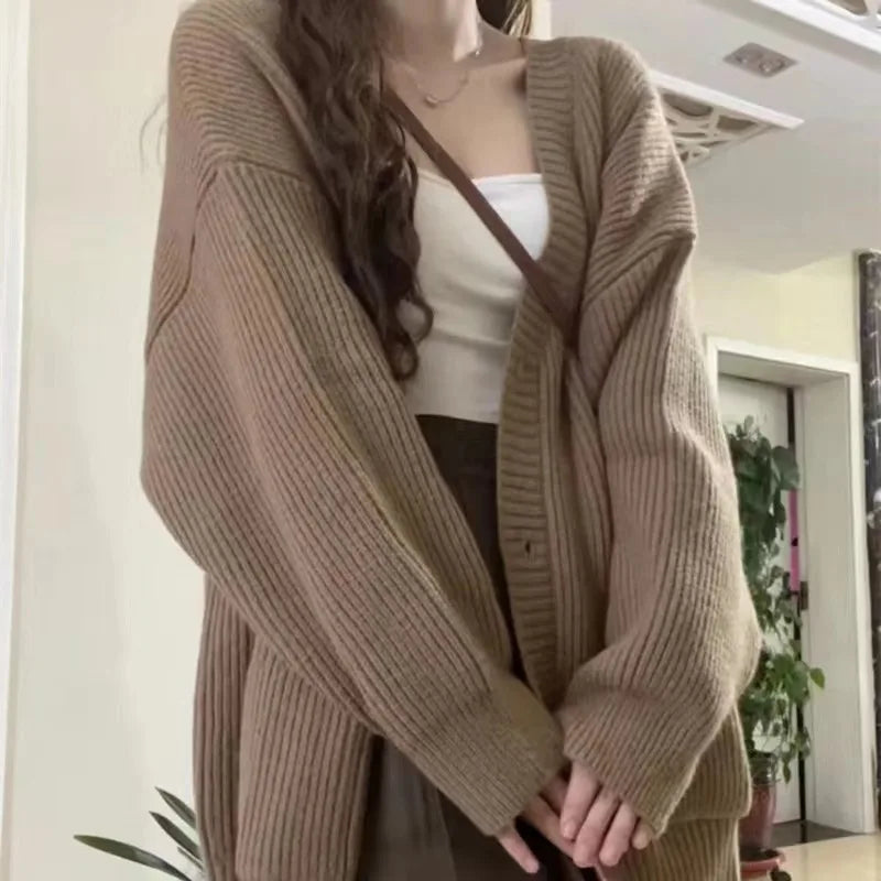 Women's Loose-Fit Ribbed Cardigan with Drop Shoulders and Button Details