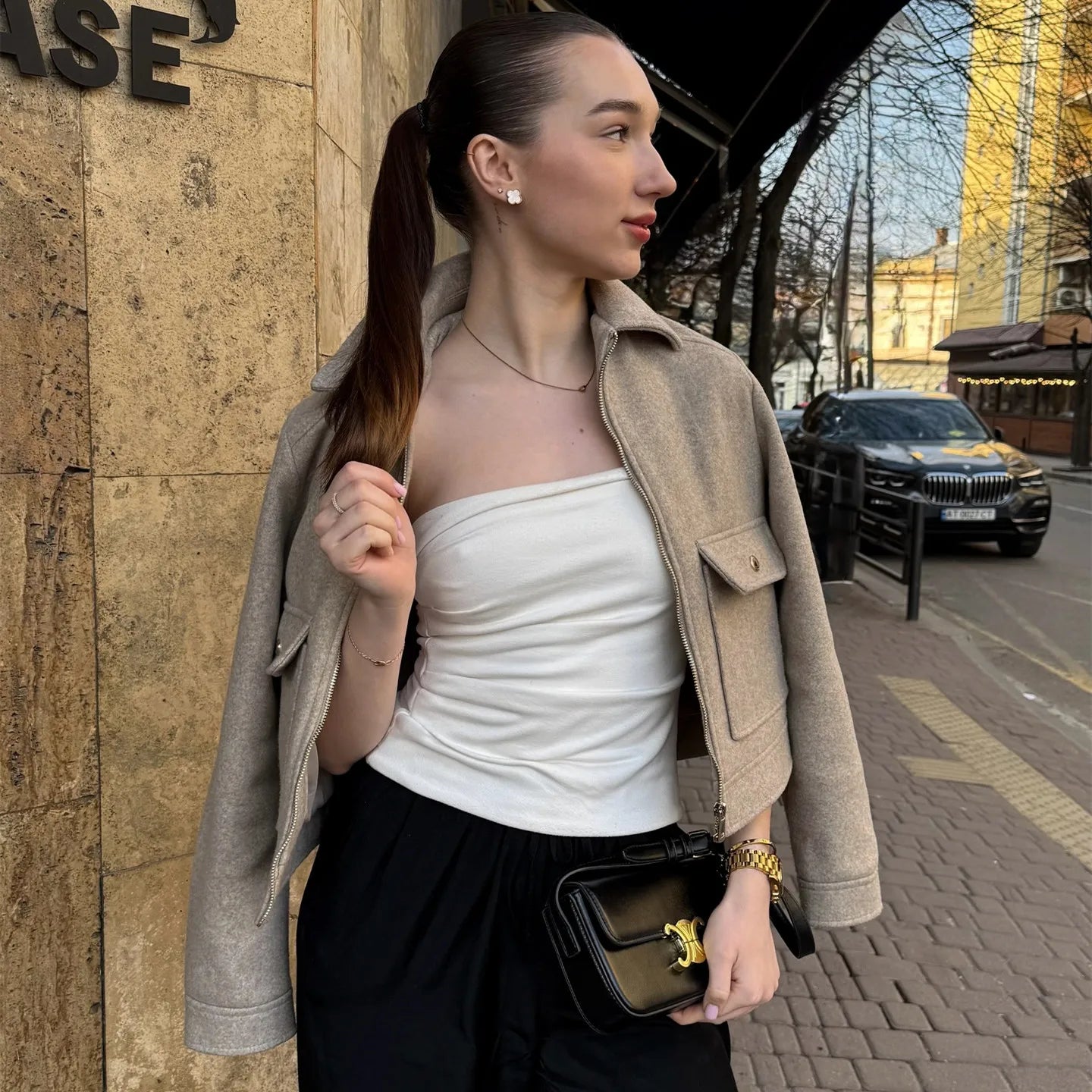 Women's Zip-Front Bomber Jacket with Short Lapels and Flap Pockets