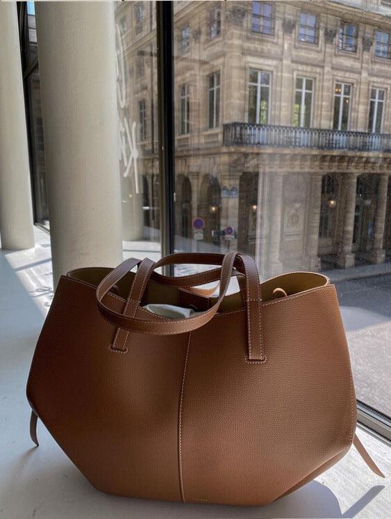 Vintage-Inspired Women's Tote Bag with Durable Top Handles