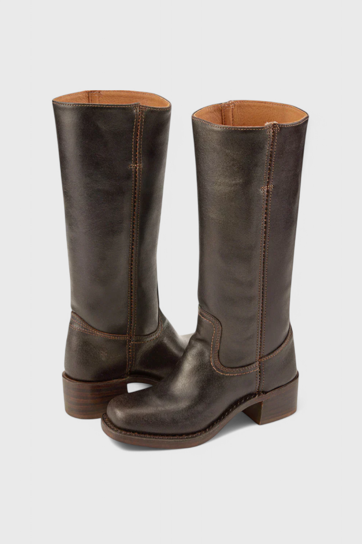 Women's Knee-High Boots Featuring a Stacked Heel and Timeless Round Toe