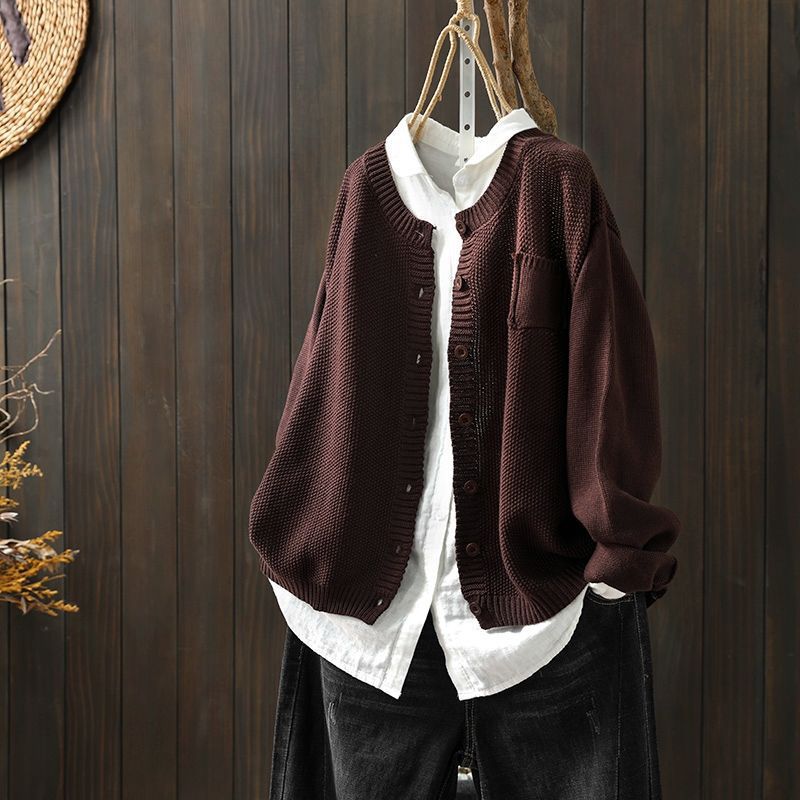 Women's Oversized Knit Cardigan Featuring Pocket and Button Closure