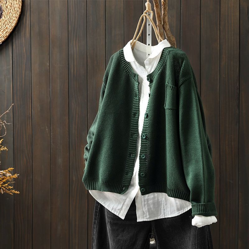 Women's Oversized Knit Cardigan Featuring Pocket and Button Closure